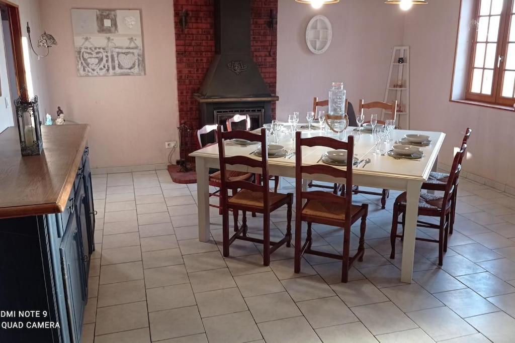 Maison De Ferme Au Calme Jusqu'A 10 Personnes Gannay-sur-Loire Zewnętrze zdjęcie